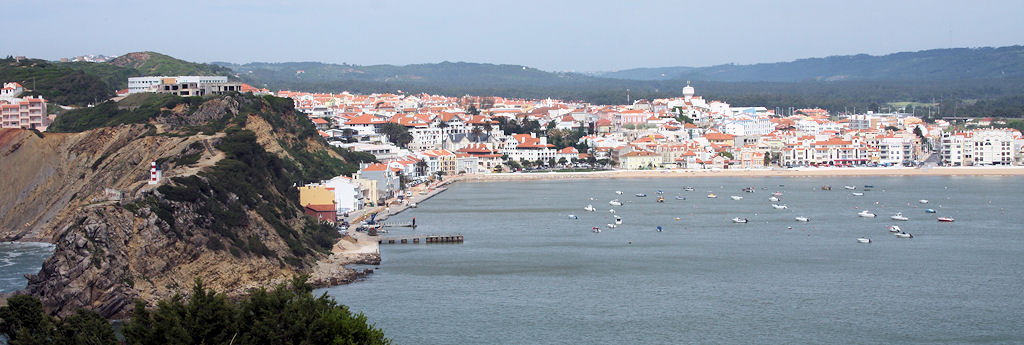 The bay of Sao Martinho do Porto